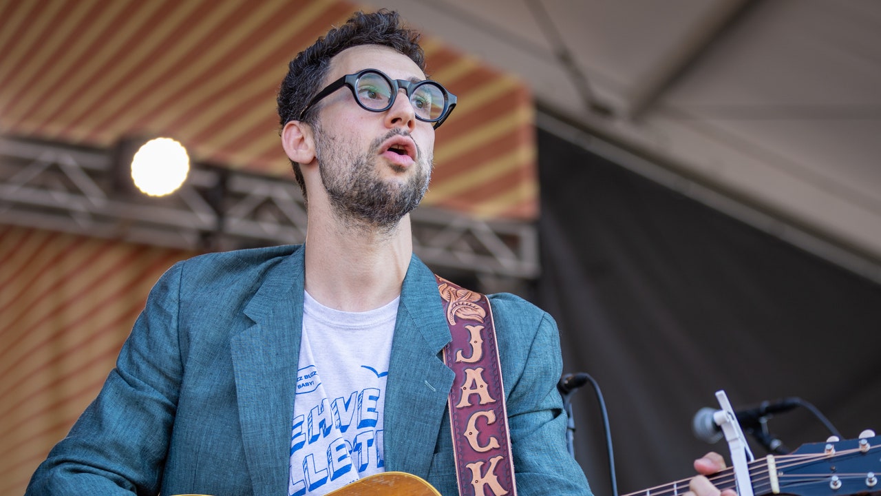Bleachers Sign to Dirty Hit Amid Flurry of Jack Antonoff Industry Moves – Warungku Terkini