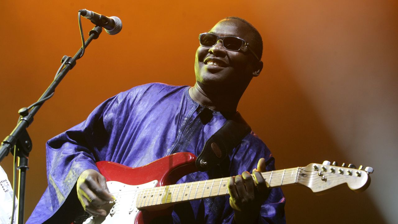 Amadou Bagayoko, Singer-Guitarist in Malian Duo Amadou & Mariam, Dies at 70 – Warungku Terkini