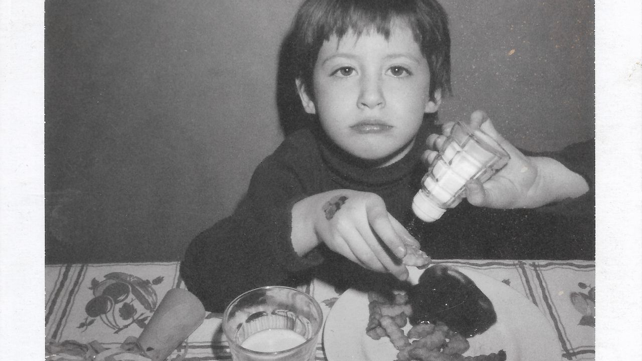 Frankie Cosmos: Different Talking Album Review – Warungku Terkini