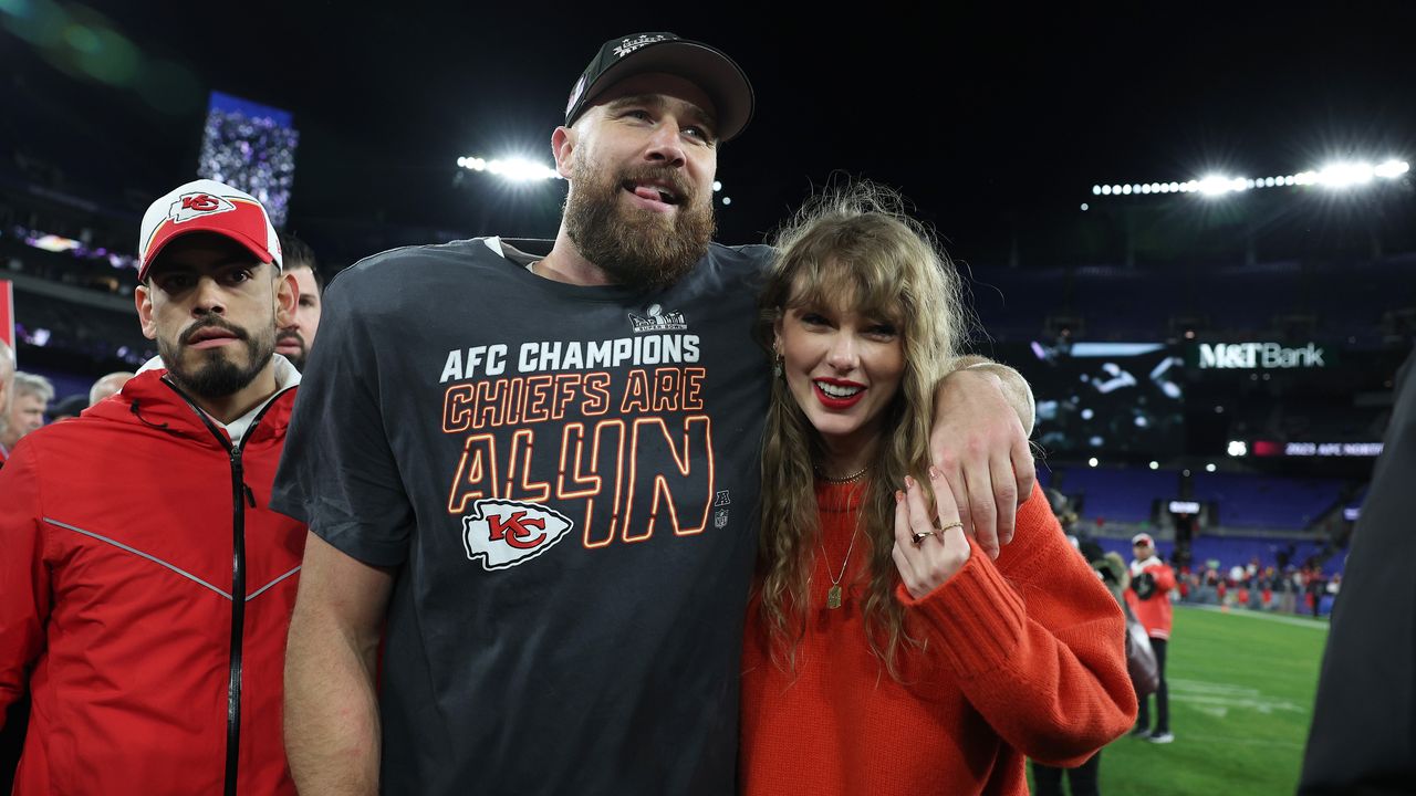 Taylor Swift and Travis Kelce Announce Engagement – Warungku Terkini