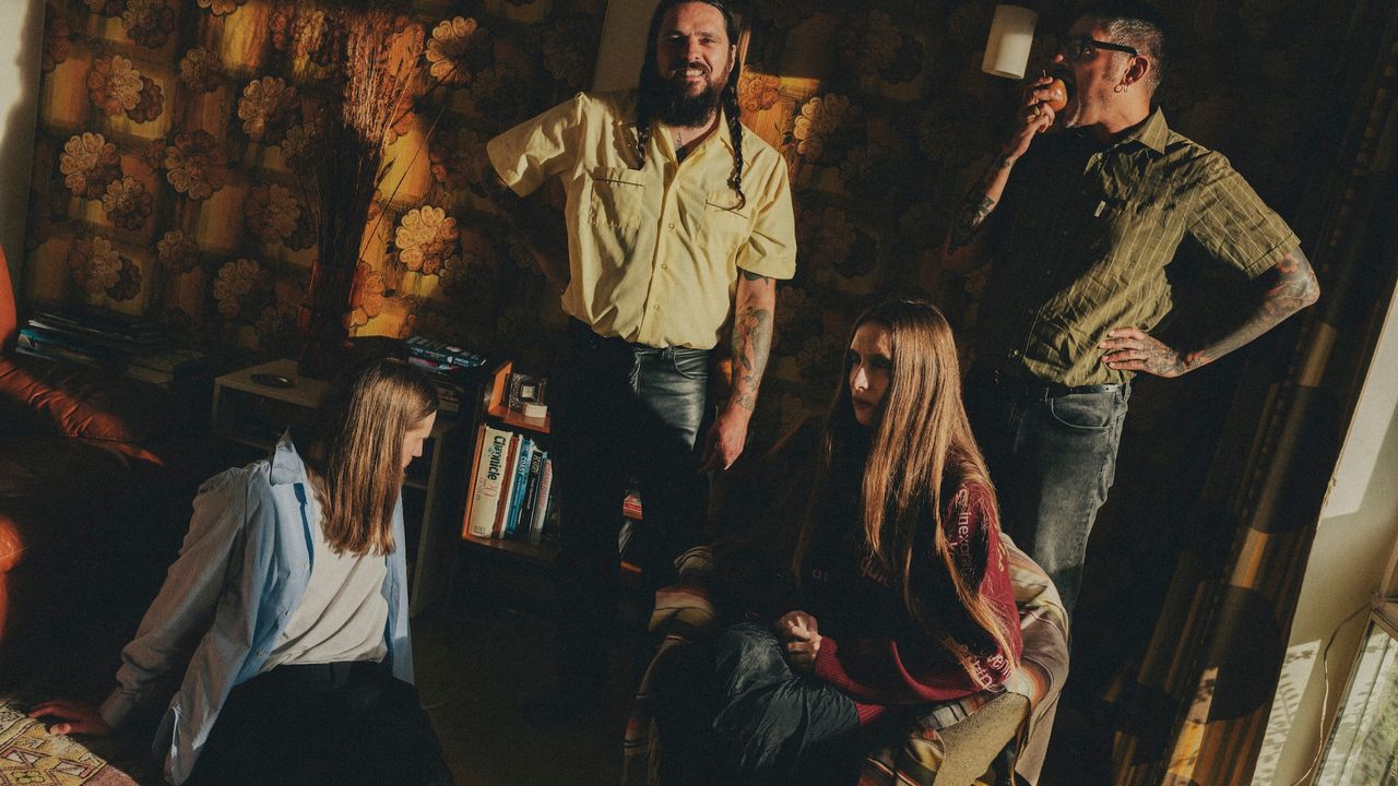 Dry Cleaning Share Video for New Song “Cruise Ship Designer”: Watch – Warungku Terkini